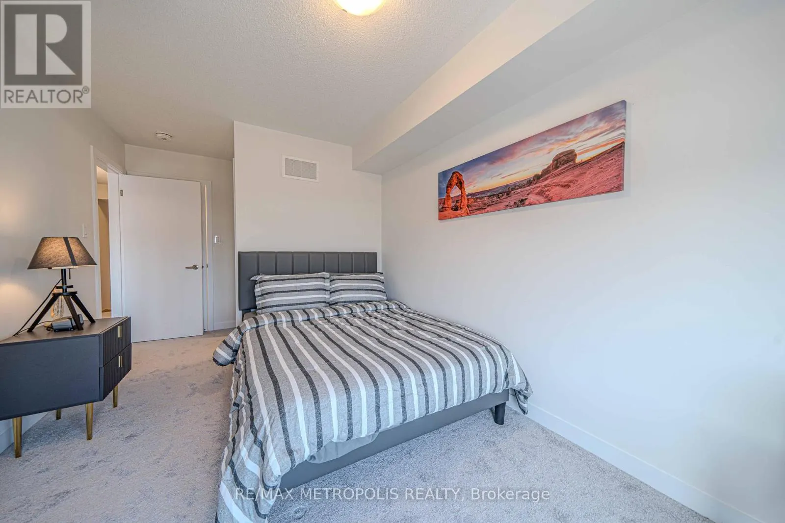 606 - 1865 PICKERING PARKWAY