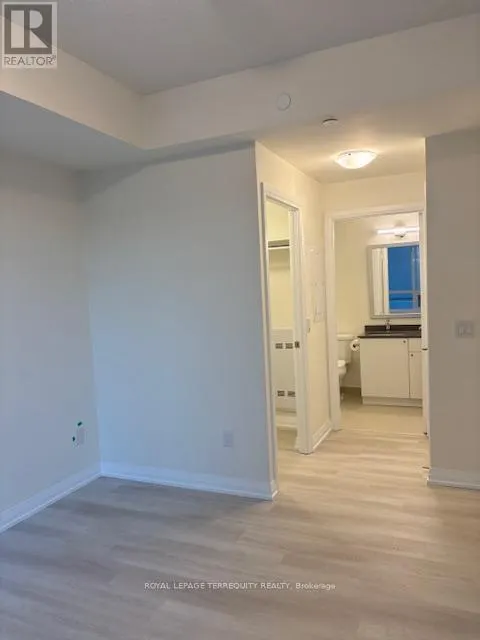 724 - 3270 SHEPPARD AVENUE E