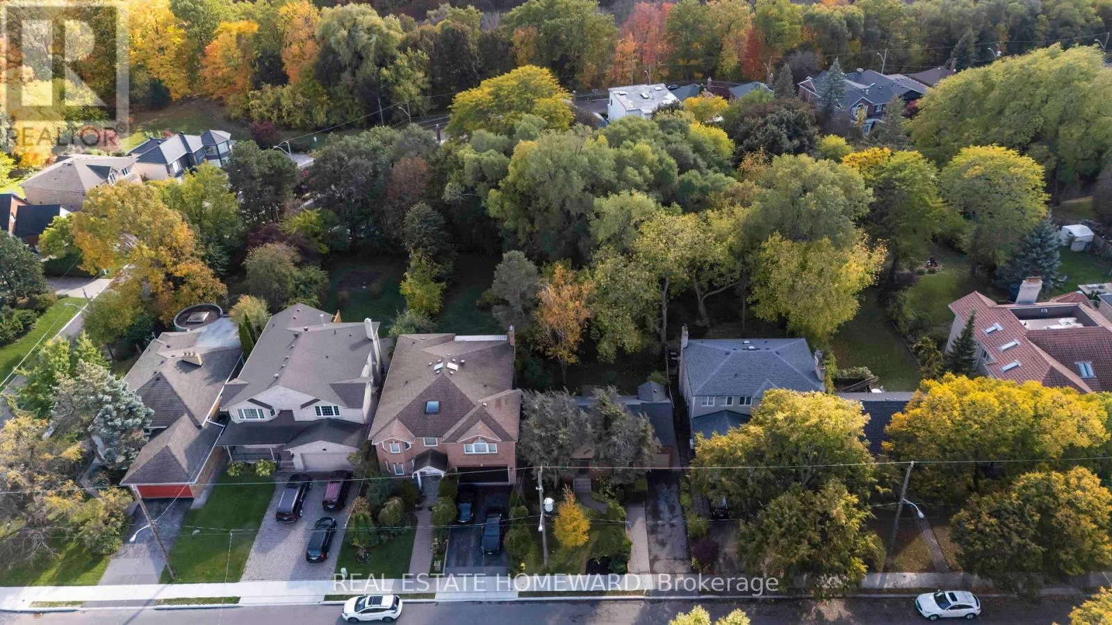 59 PARKVIEW HILL CRESCENT