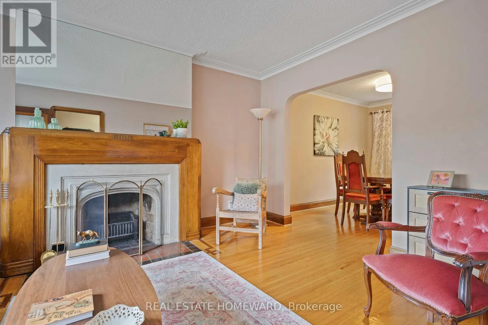 59 PARKVIEW HILL CRESCENT