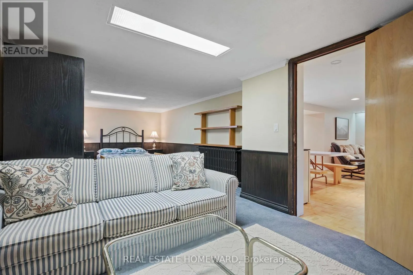 59 PARKVIEW HILL CRESCENT