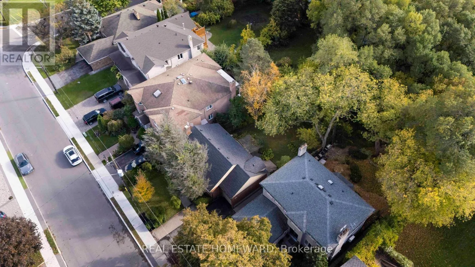 59 PARKVIEW HILL CRESCENT