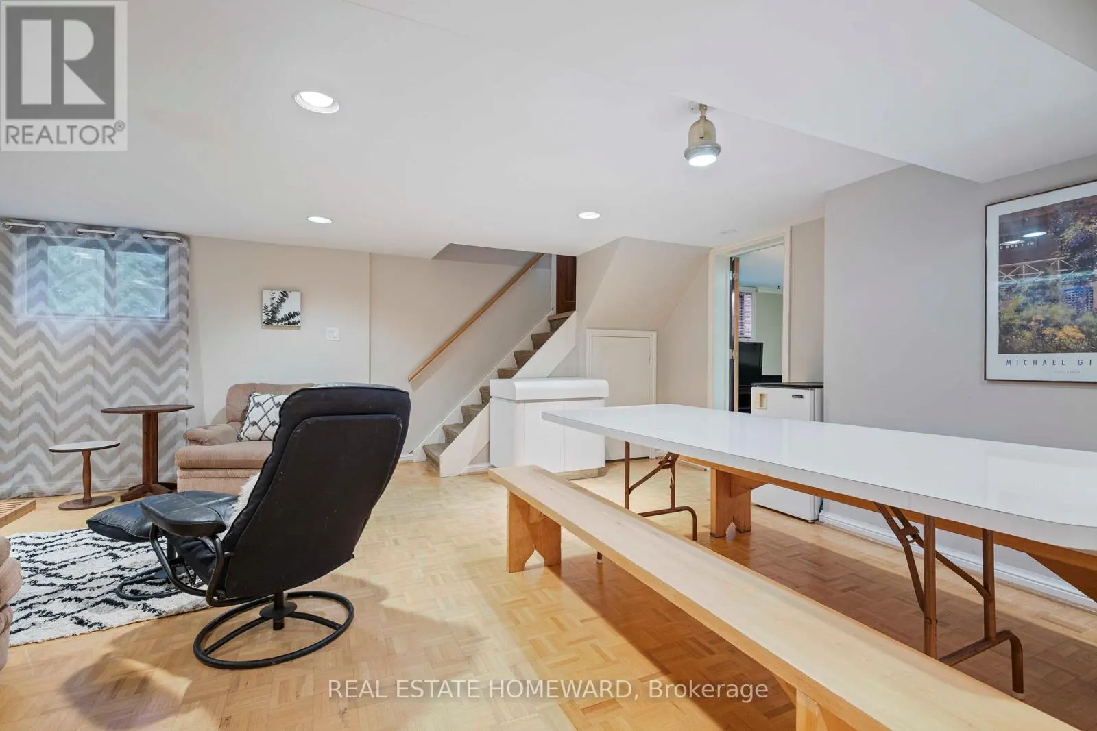 59 PARKVIEW HILL CRESCENT