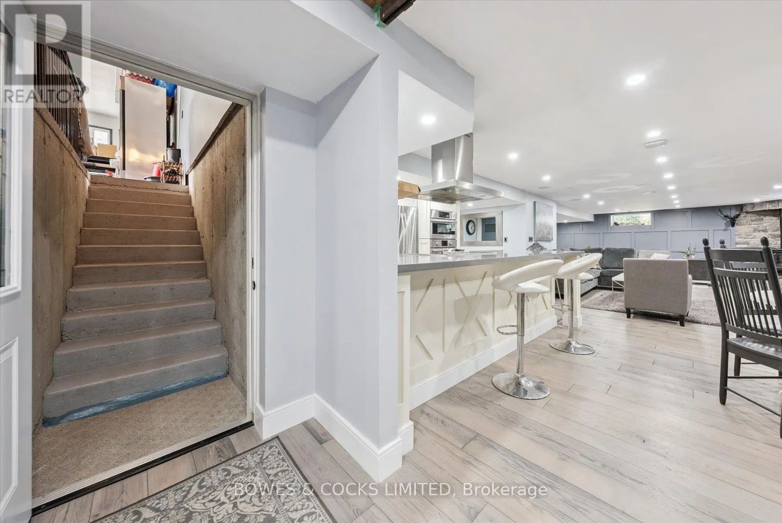 4588 PAYNES CRESCENT