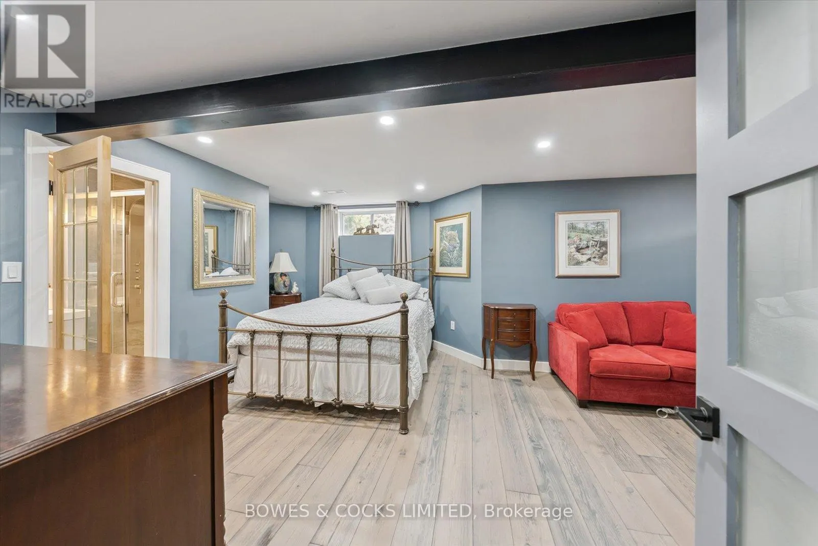 4588 PAYNES CRESCENT