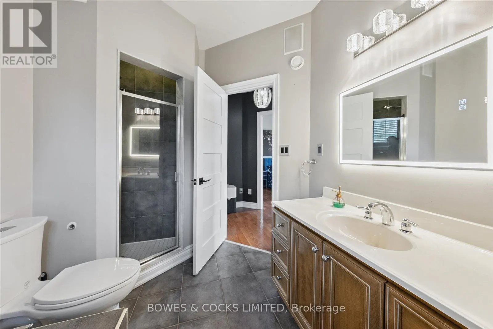 4588 PAYNES CRESCENT