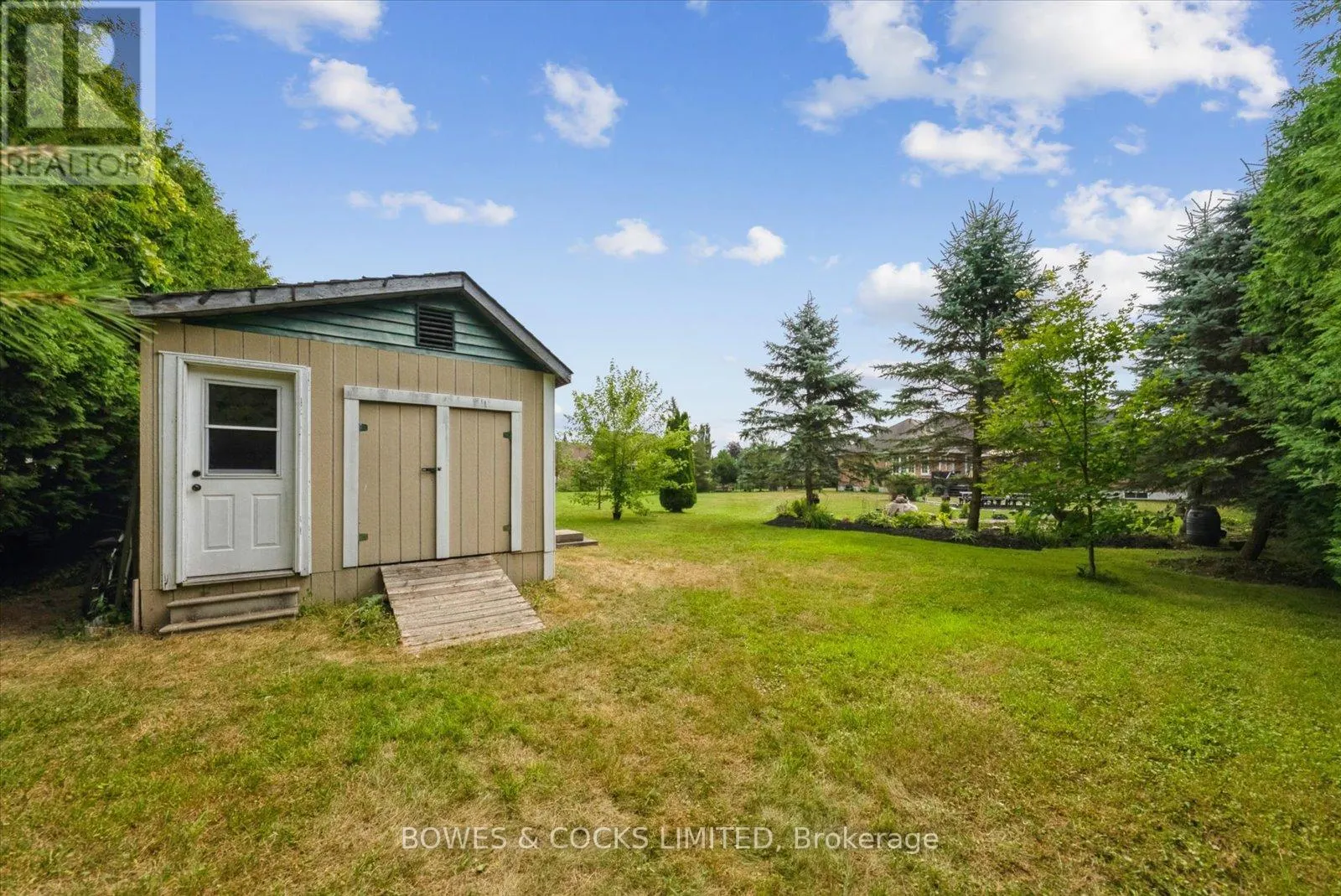 4588 PAYNES CRESCENT