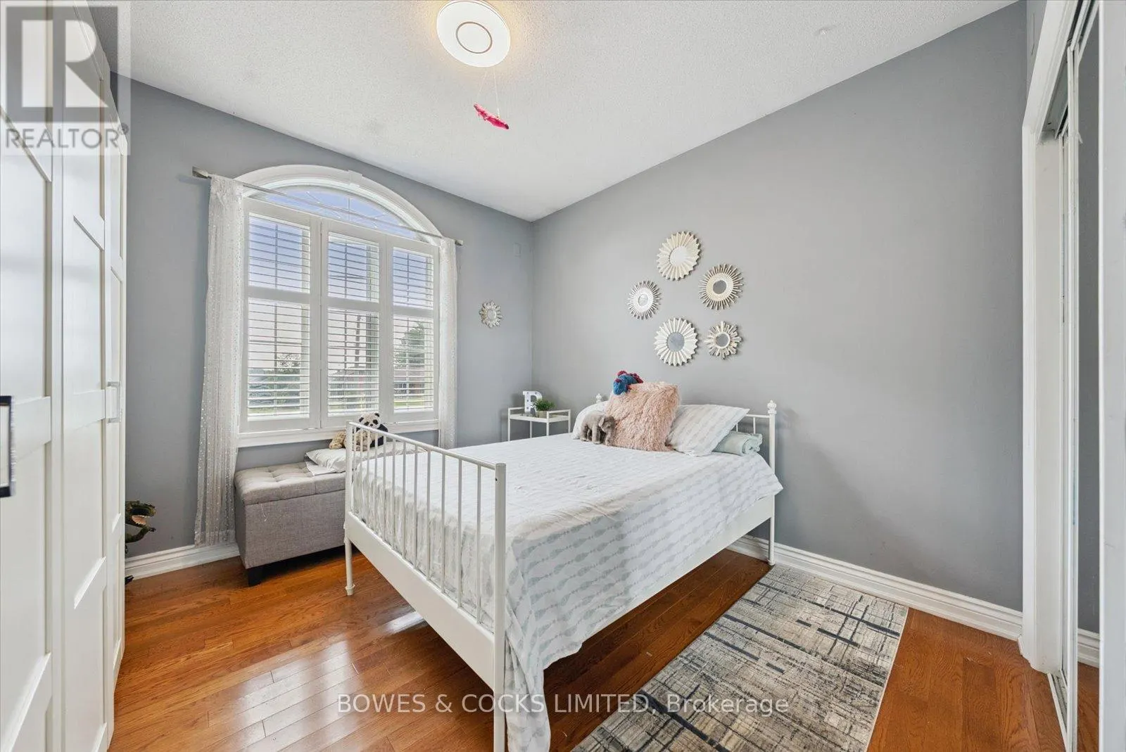 4588 PAYNES CRESCENT