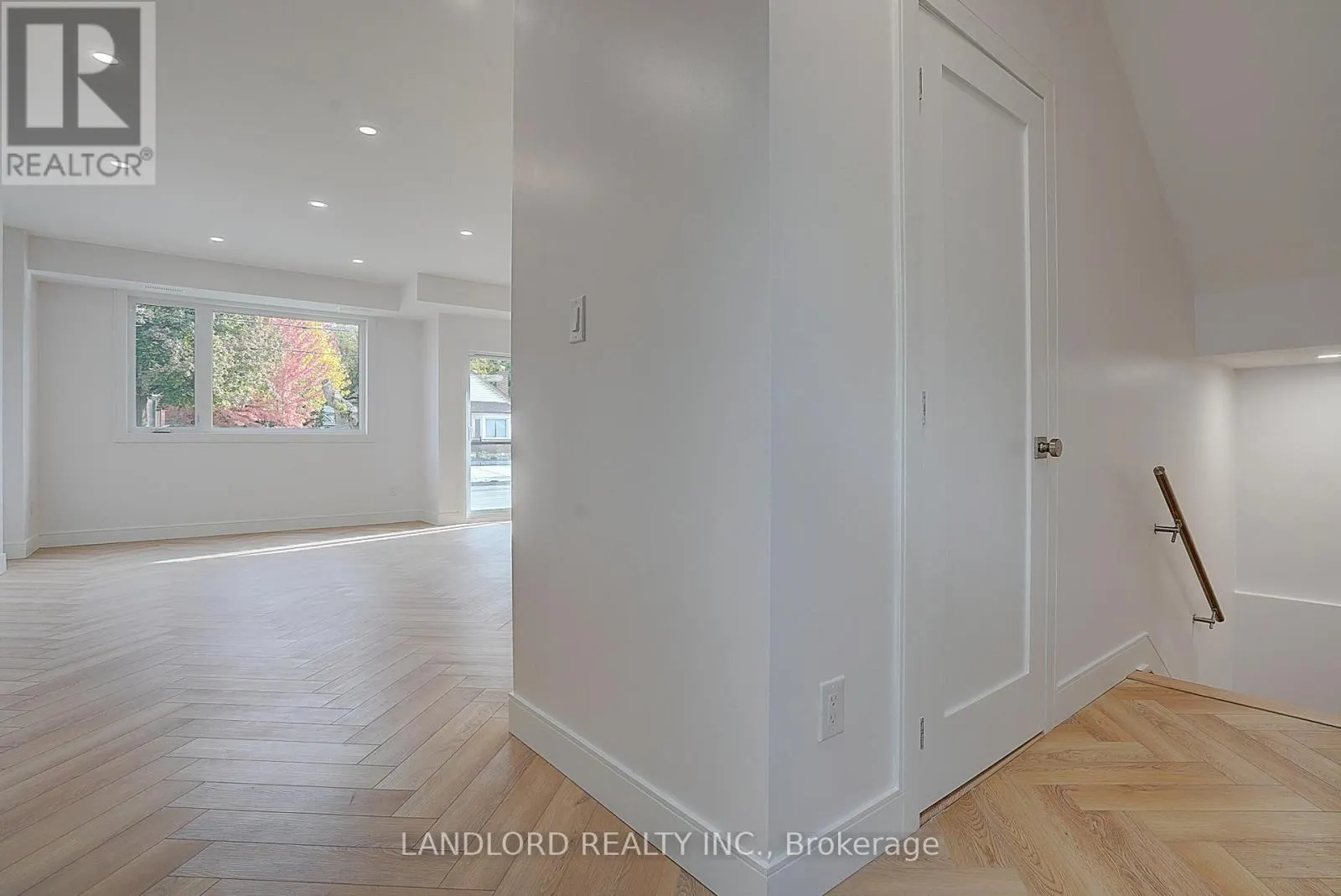 UNIT 1 - 1344 PAPE AVENUE