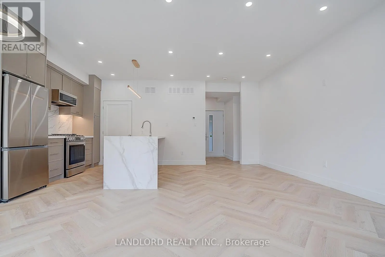 UNIT 1 - 1344 PAPE AVENUE