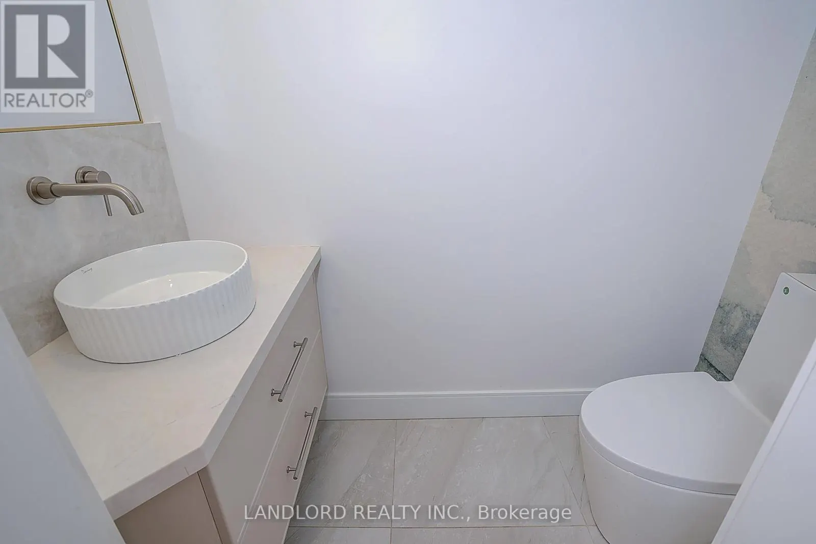 UNIT 1 - 1344 PAPE AVENUE