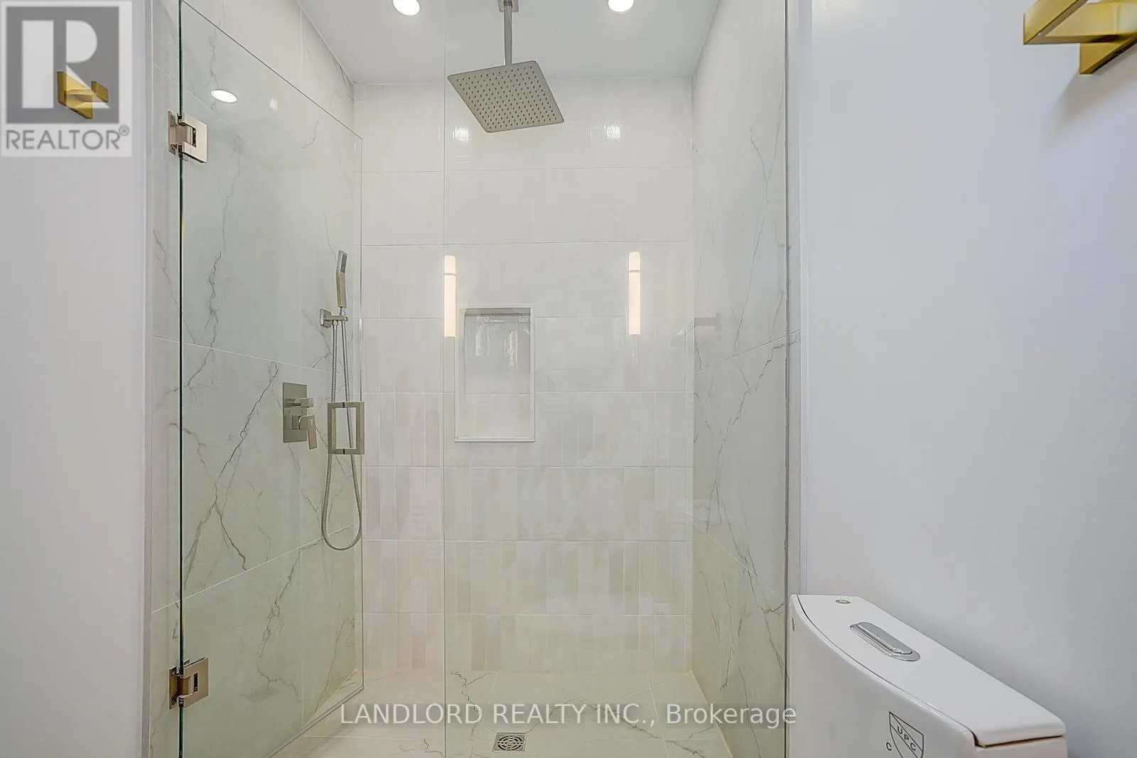 UNIT 2 - 1344 PAPE AVENUE