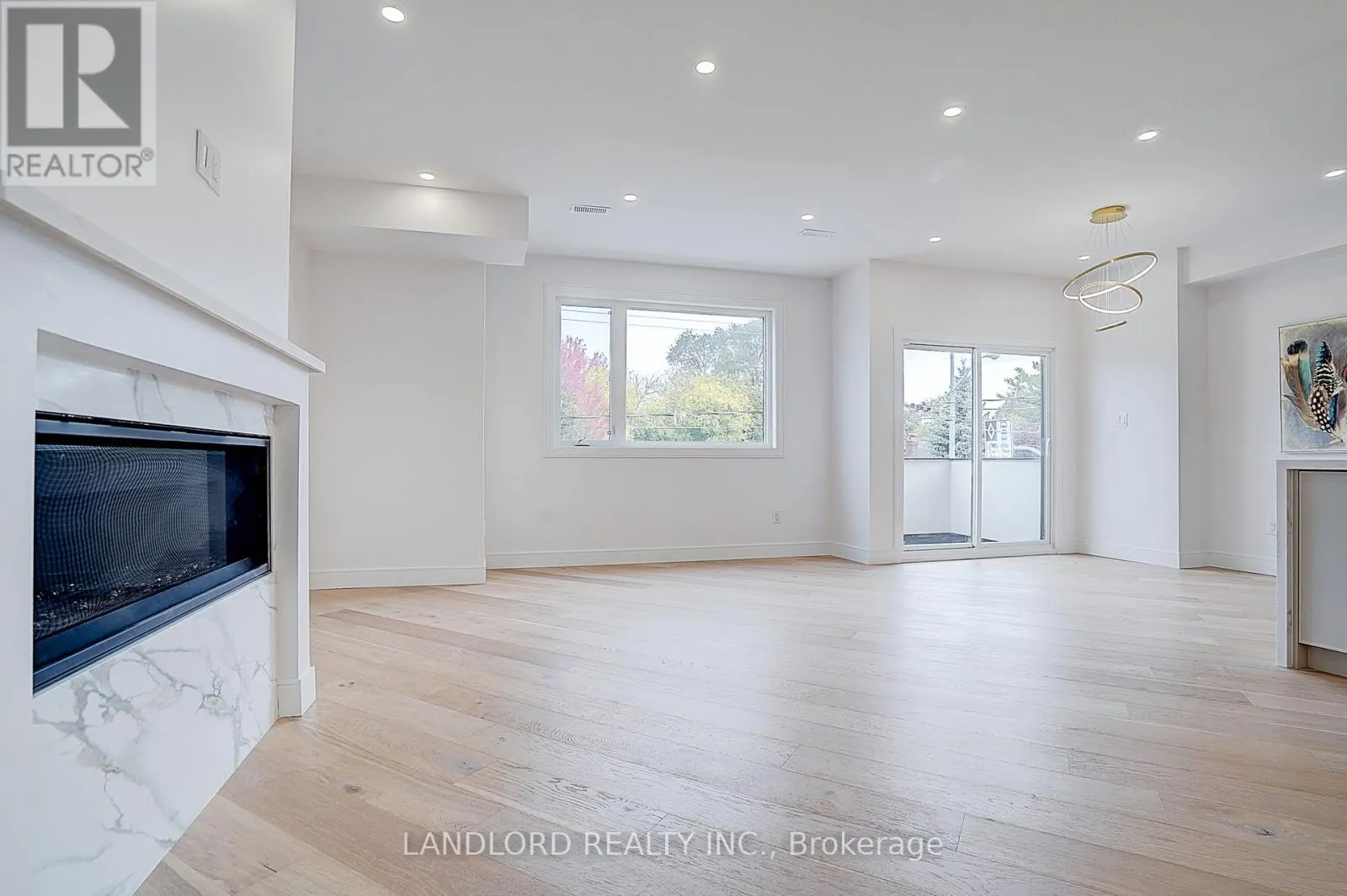 UNIT 2 - 1344 PAPE AVENUE