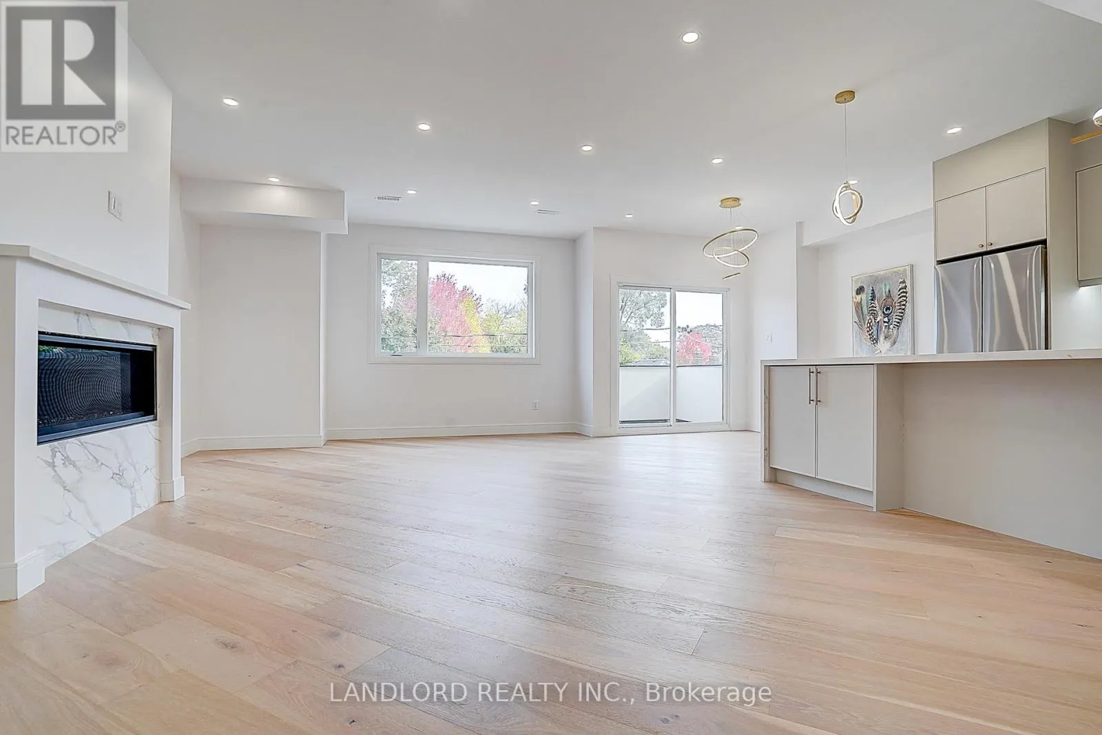 UNIT 2 - 1344 PAPE AVENUE