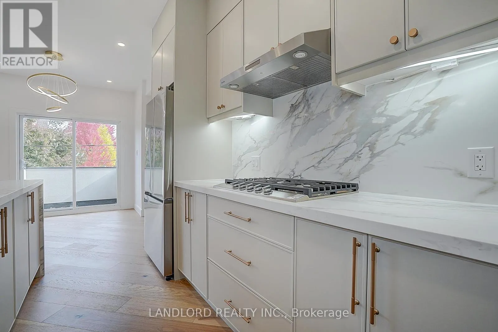 UNIT 2 - 1344 PAPE AVENUE