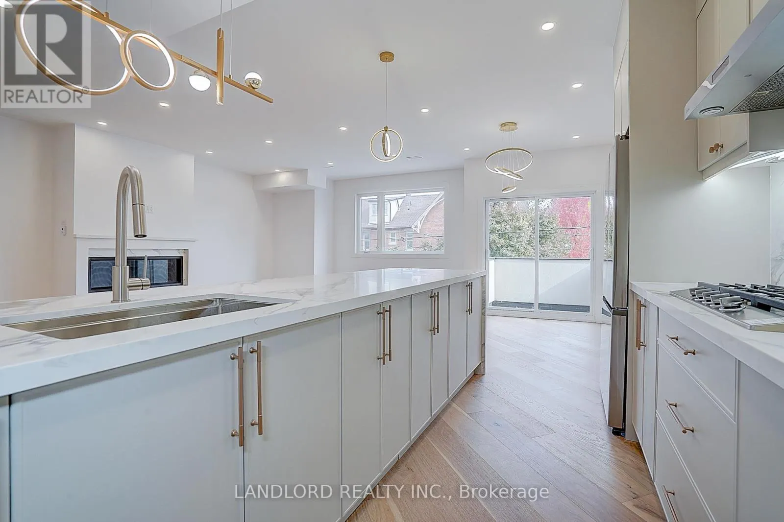 UNIT 2 - 1344 PAPE AVENUE