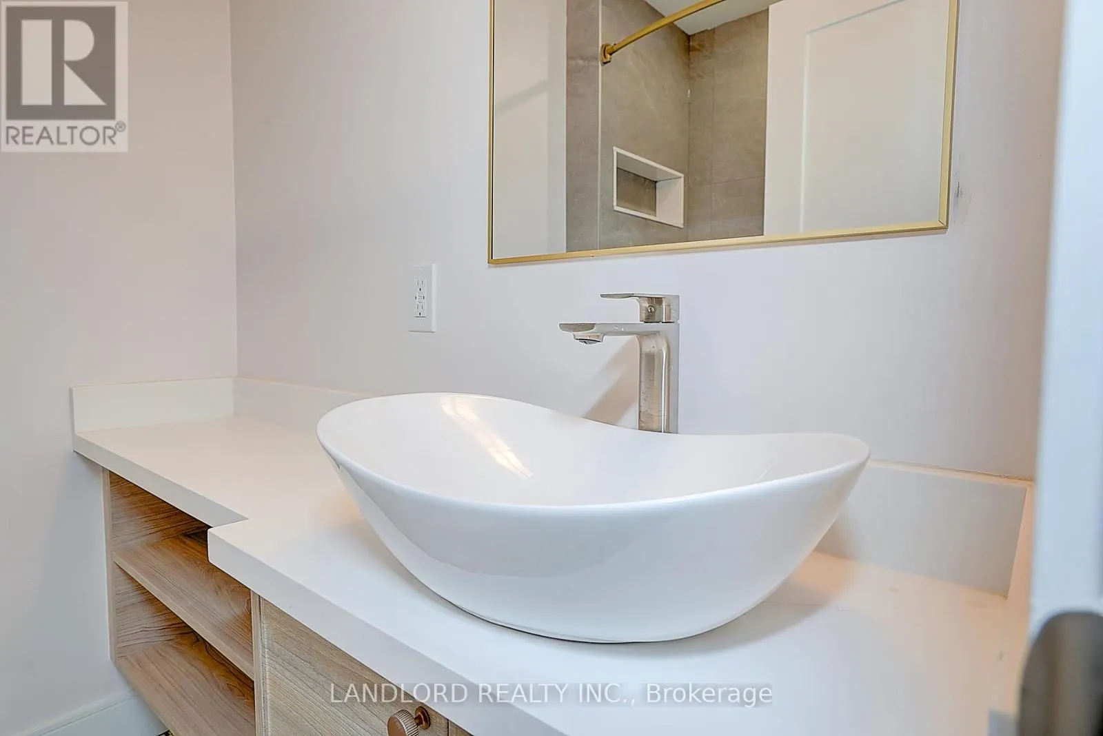 UNIT 2 - 1344 PAPE AVENUE