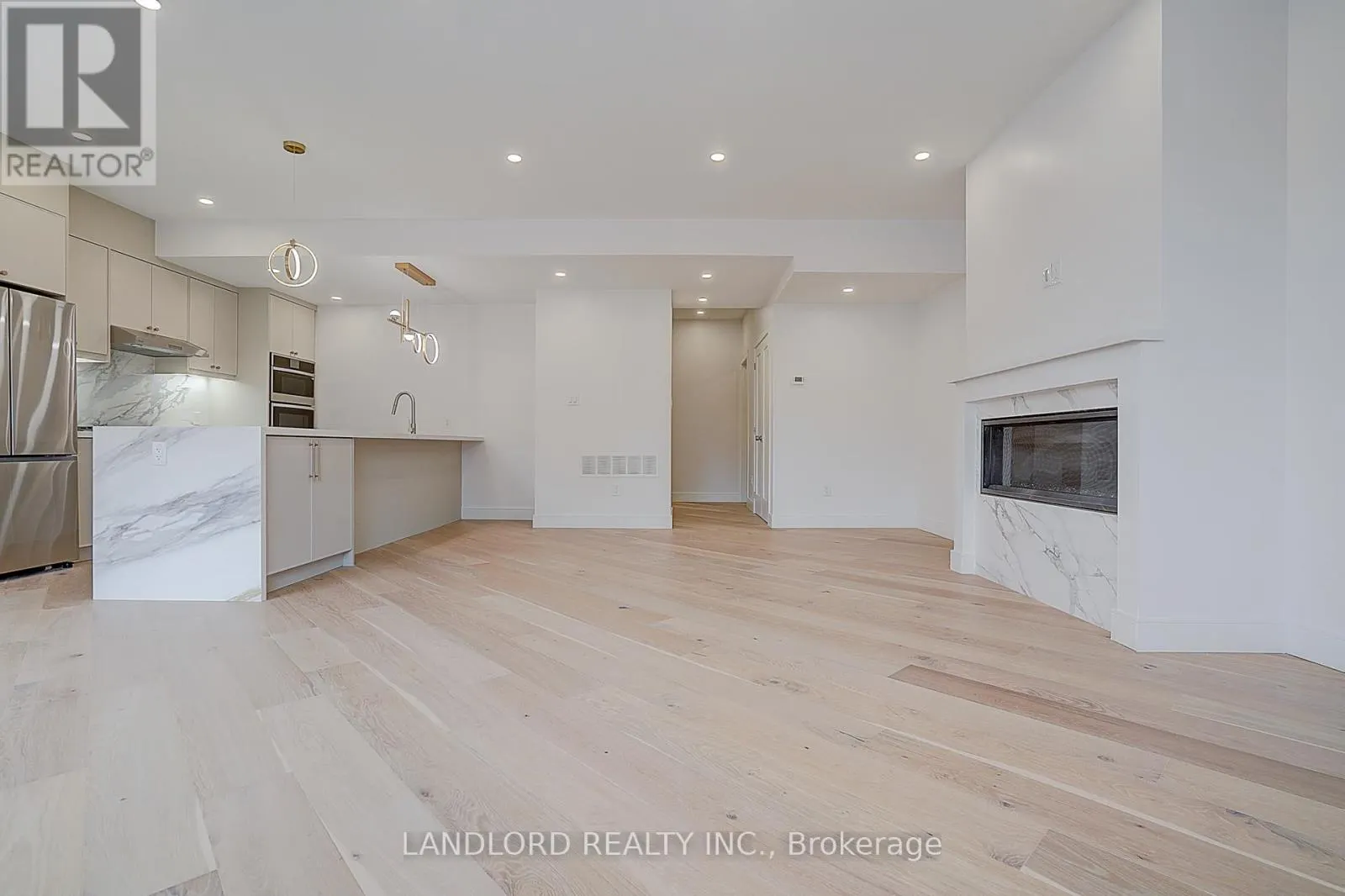 UNIT 2 - 1344 PAPE AVENUE