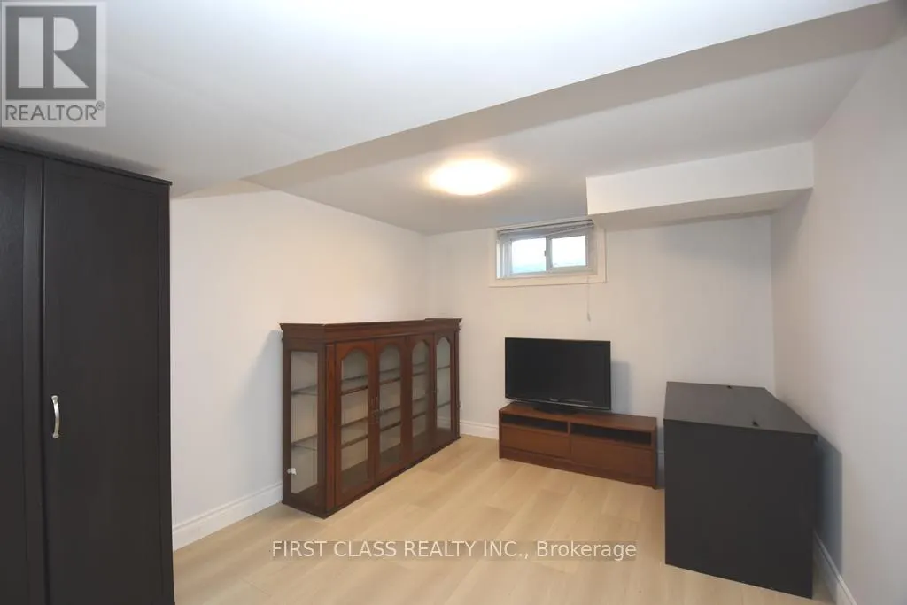 152 EASTMOUNT STREET