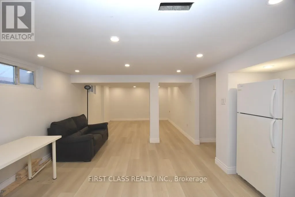 152 EASTMOUNT STREET