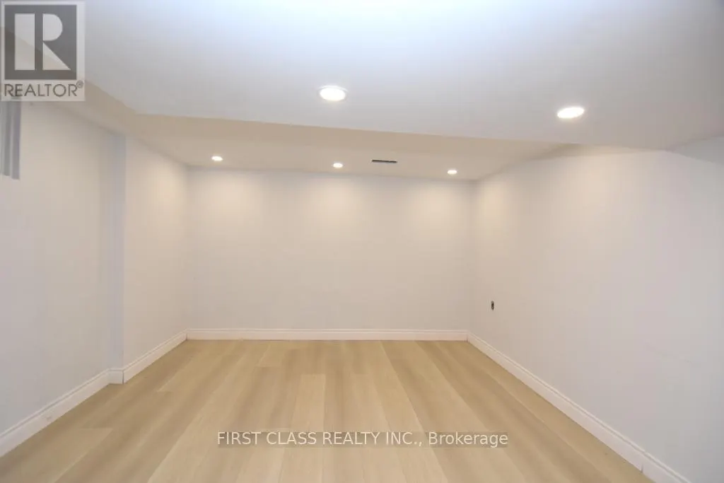 152 EASTMOUNT STREET