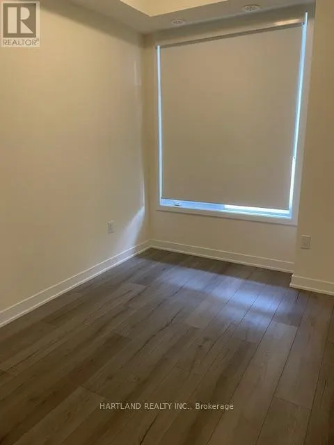 1403 - 1695 DERSAN STREET