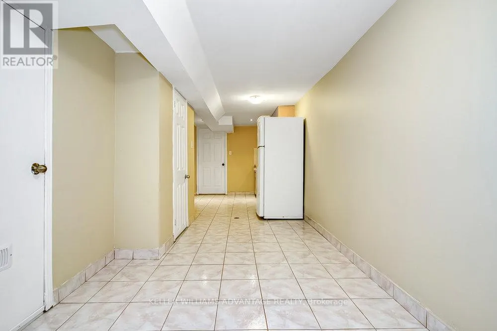 LOWER - 218 BROADVIEW AVENUE