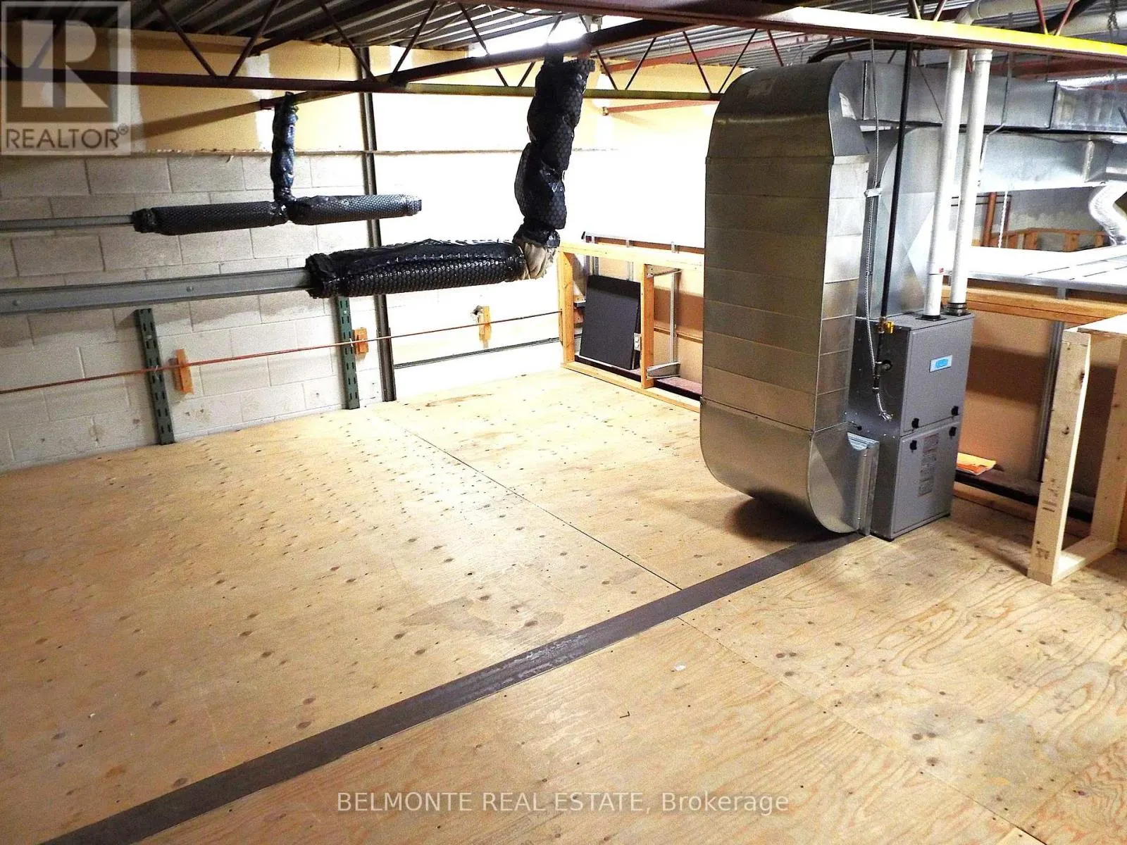 41 - 1621 MCEWEN DRIVE, #41