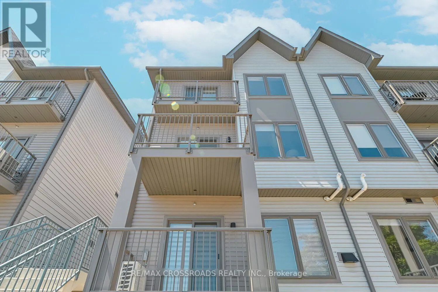 723 - 2635 WILLIAM JACKSON DRIVE