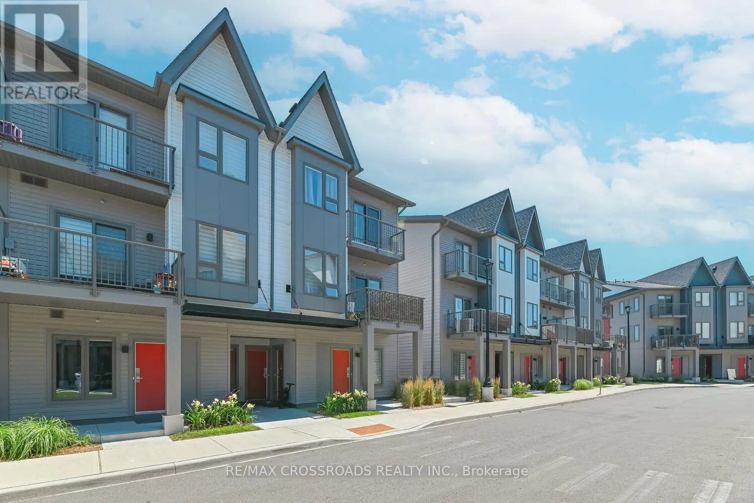 723 - 2635 WILLIAM JACKSON DRIVE