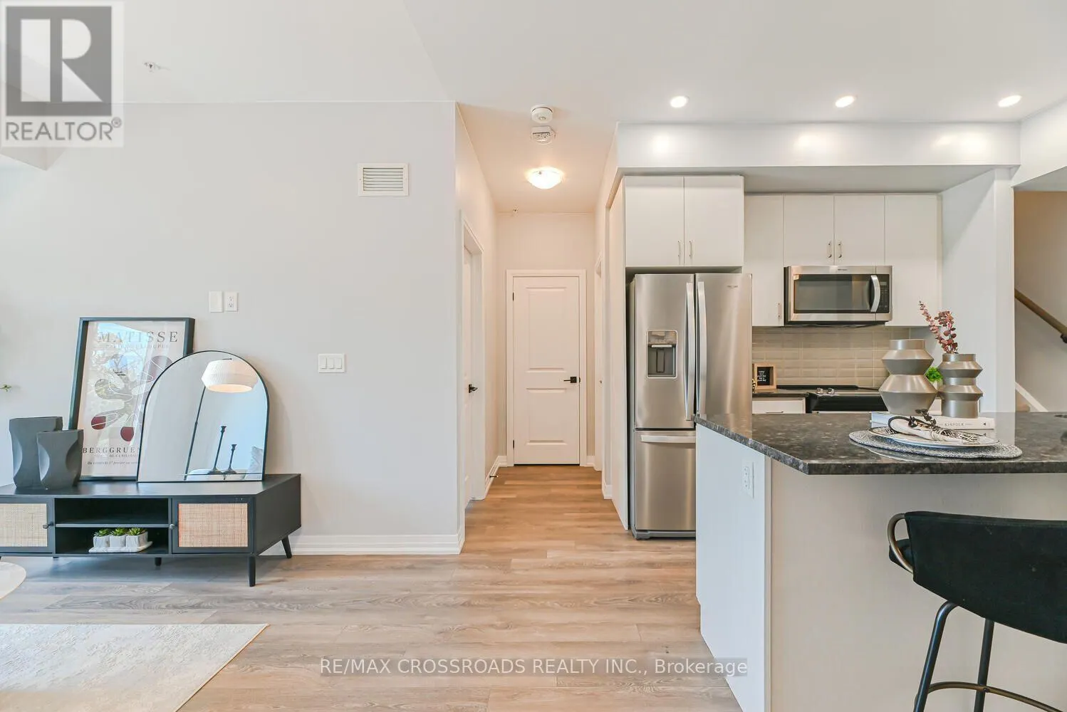 723 - 2635 WILLIAM JACKSON DRIVE