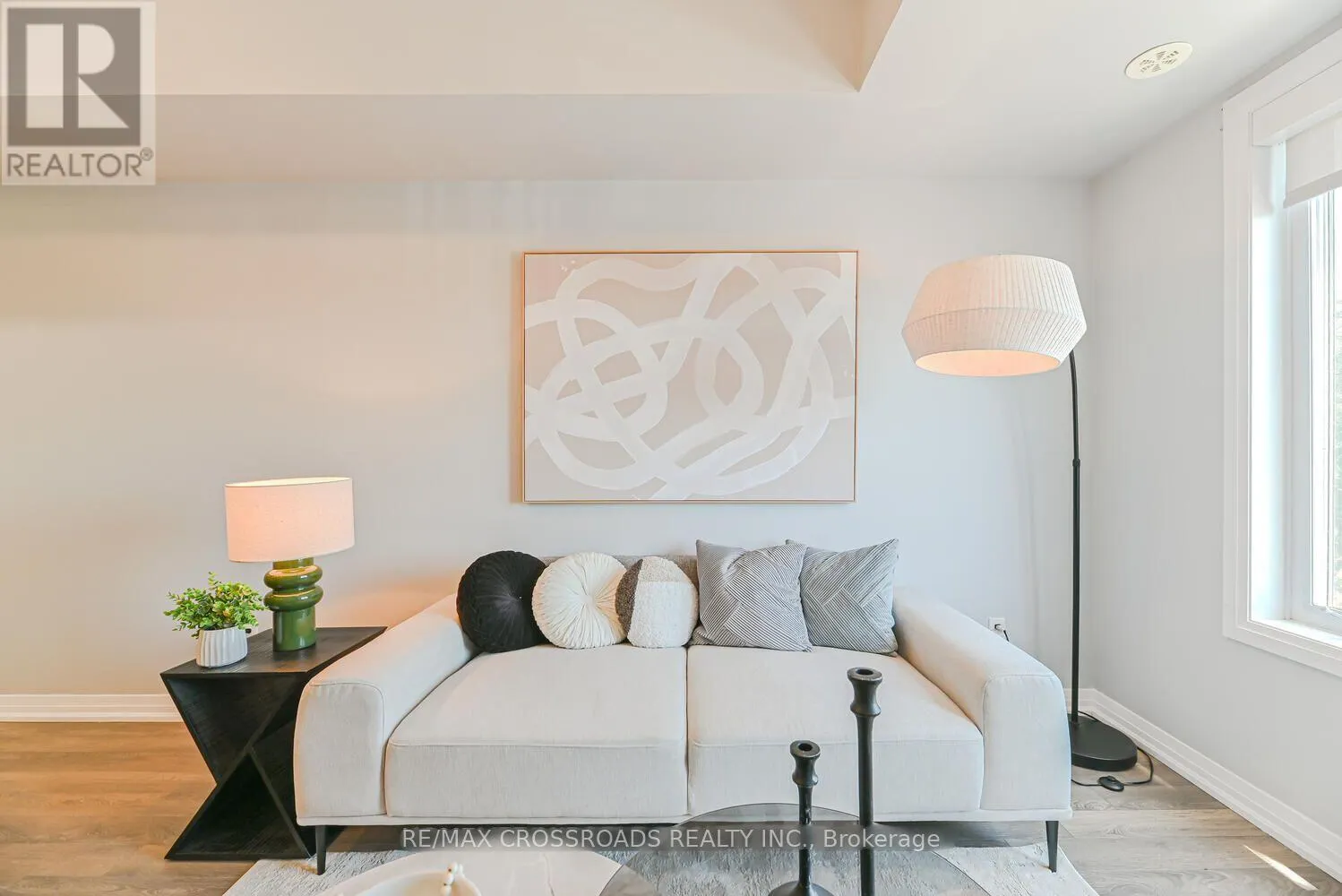 723 - 2635 WILLIAM JACKSON DRIVE