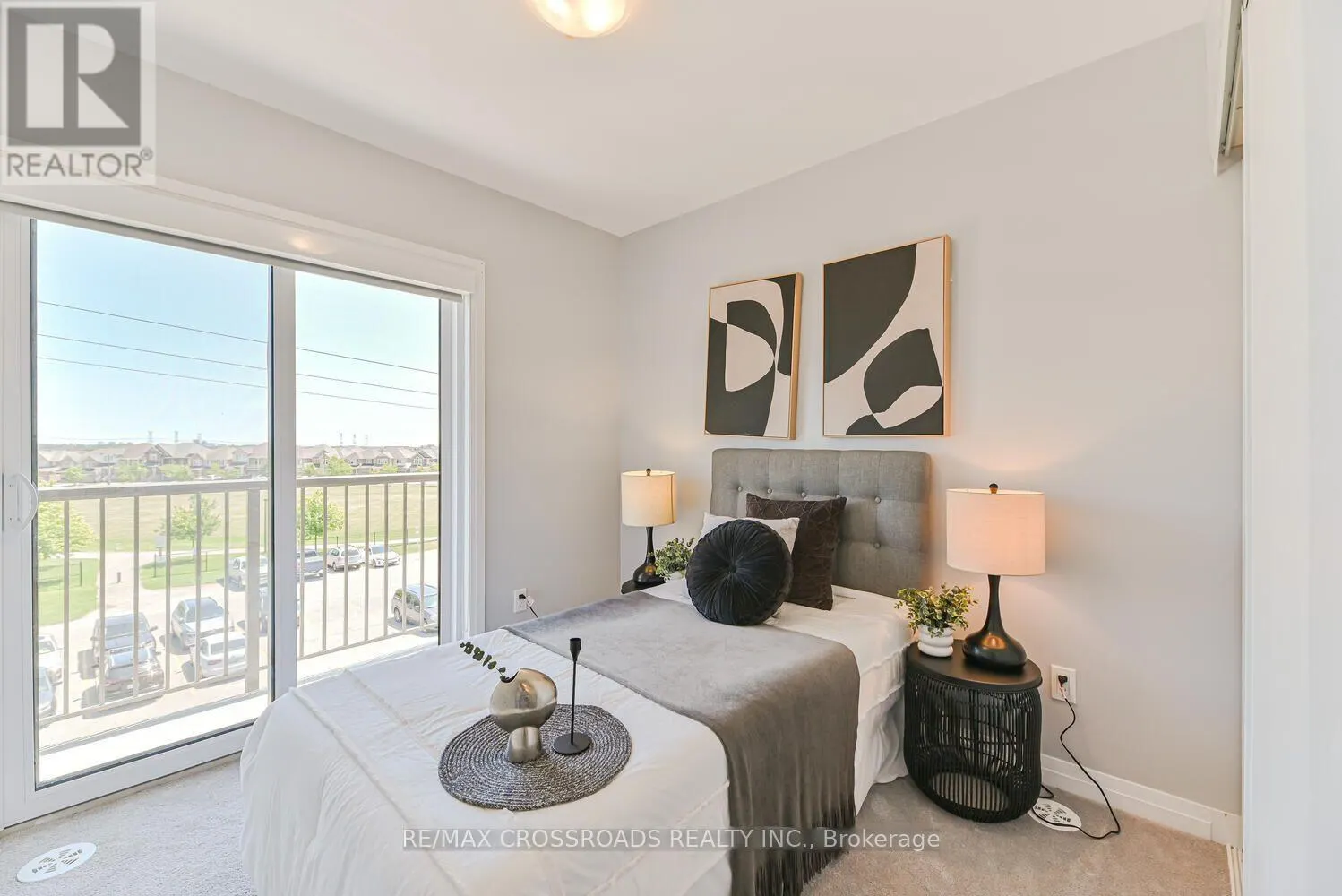 723 - 2635 WILLIAM JACKSON DRIVE