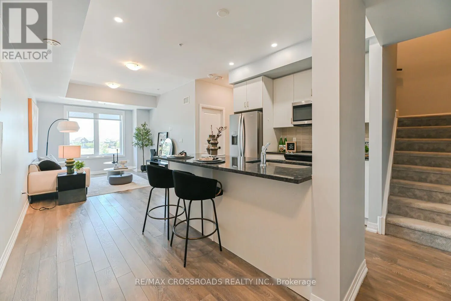 723 - 2635 WILLIAM JACKSON DRIVE