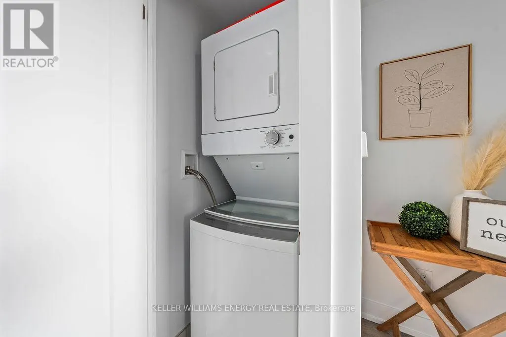 2421 - 2550 SIMCOE STREET N, #2421