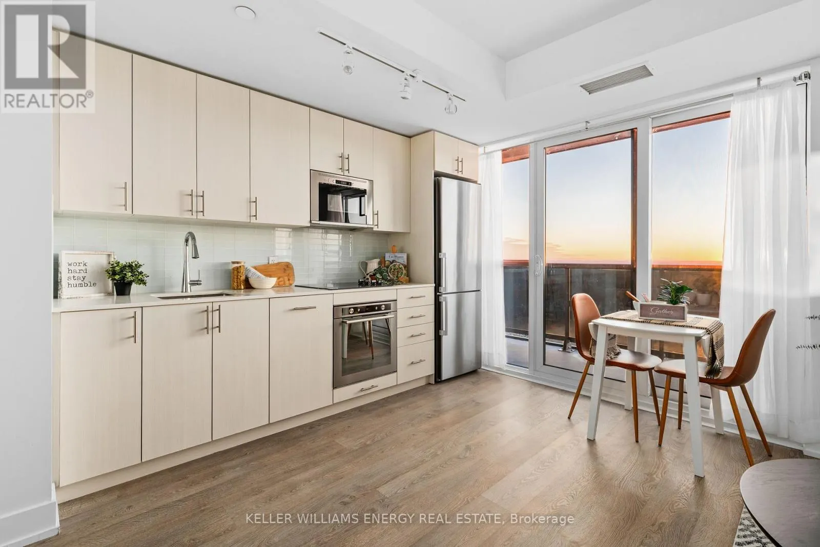 2421 - 2550 SIMCOE STREET N, #2421