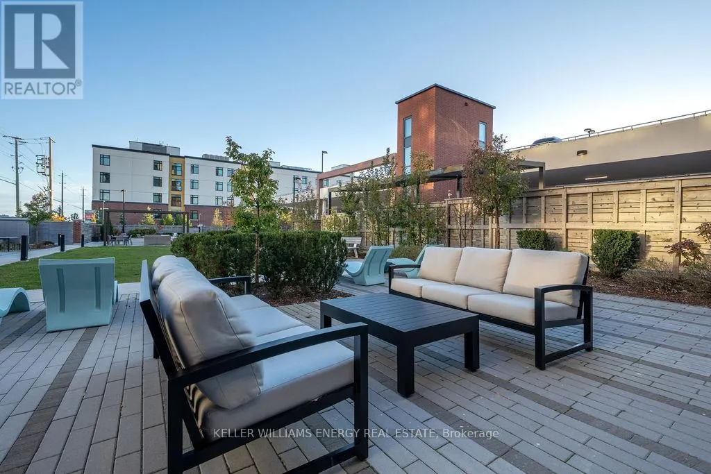 2421 - 2550 SIMCOE STREET N, #2421