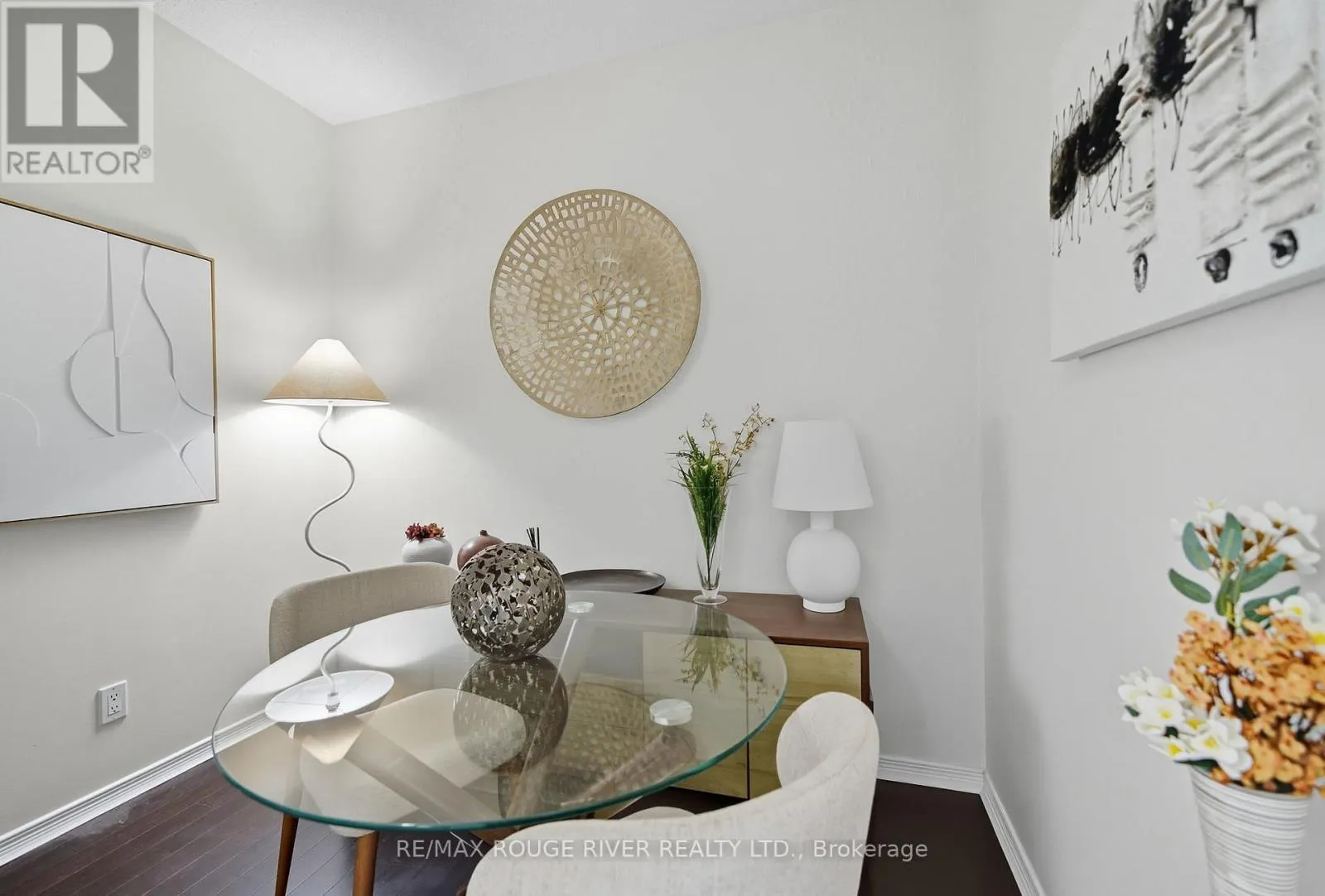 PH917 - 3650 KINGSTON ROAD