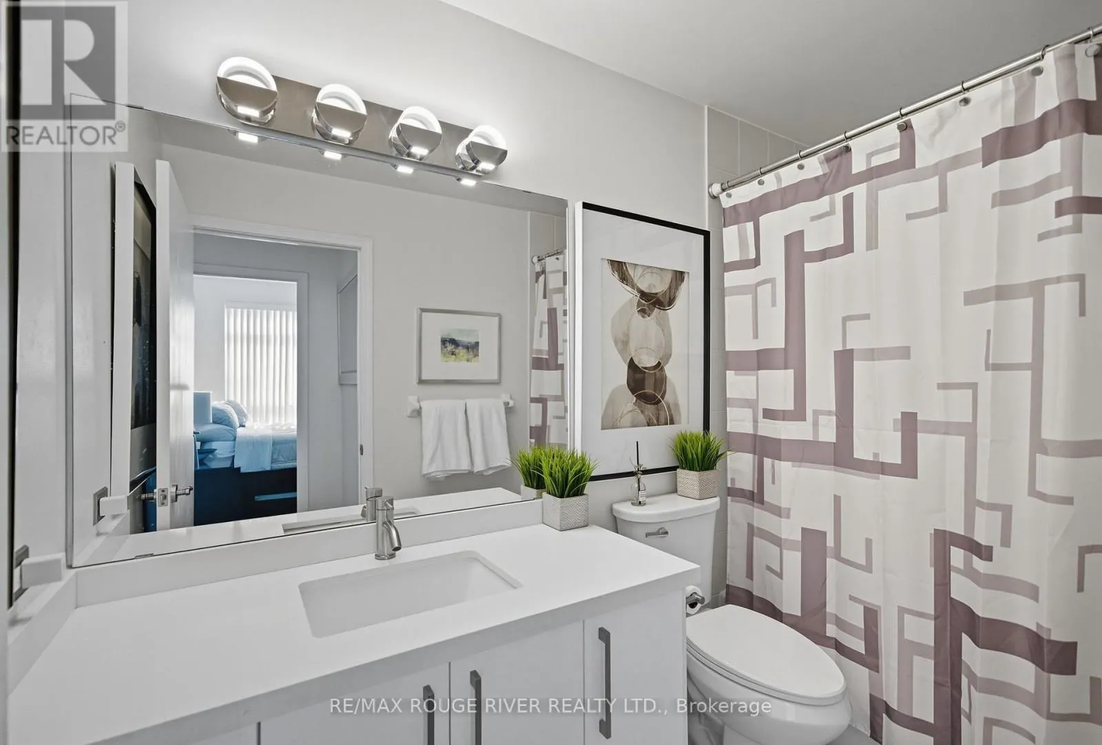 PH917 - 3650 KINGSTON ROAD