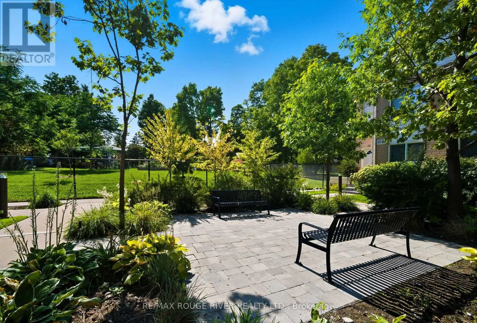 PH917 - 3650 KINGSTON ROAD