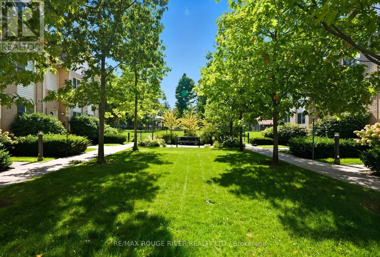 PH917 - 3650 KINGSTON ROAD