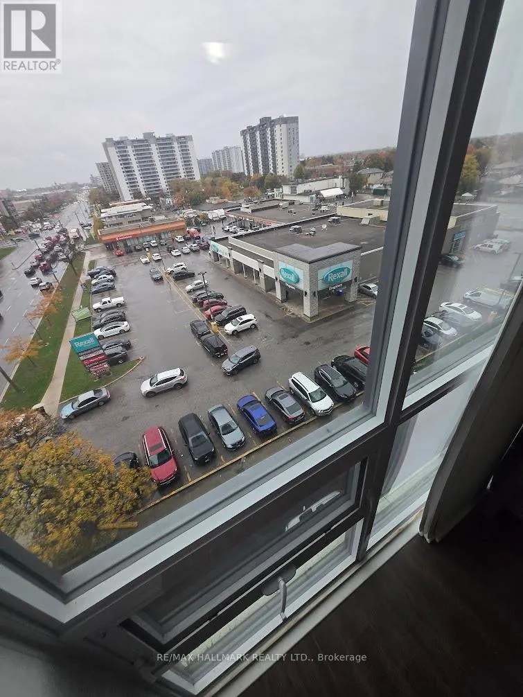 612 - 30 MEADOWGLEN PLACE