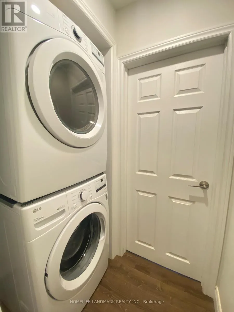 UPPER - 156 GUILDWOOD PARKWAY