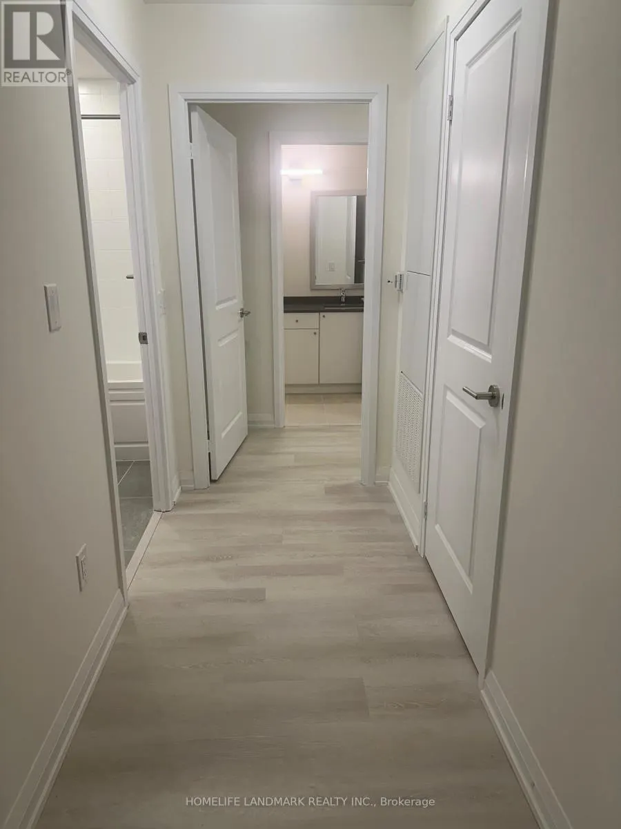 305 - 3260 SHEPPARD AVENUE E