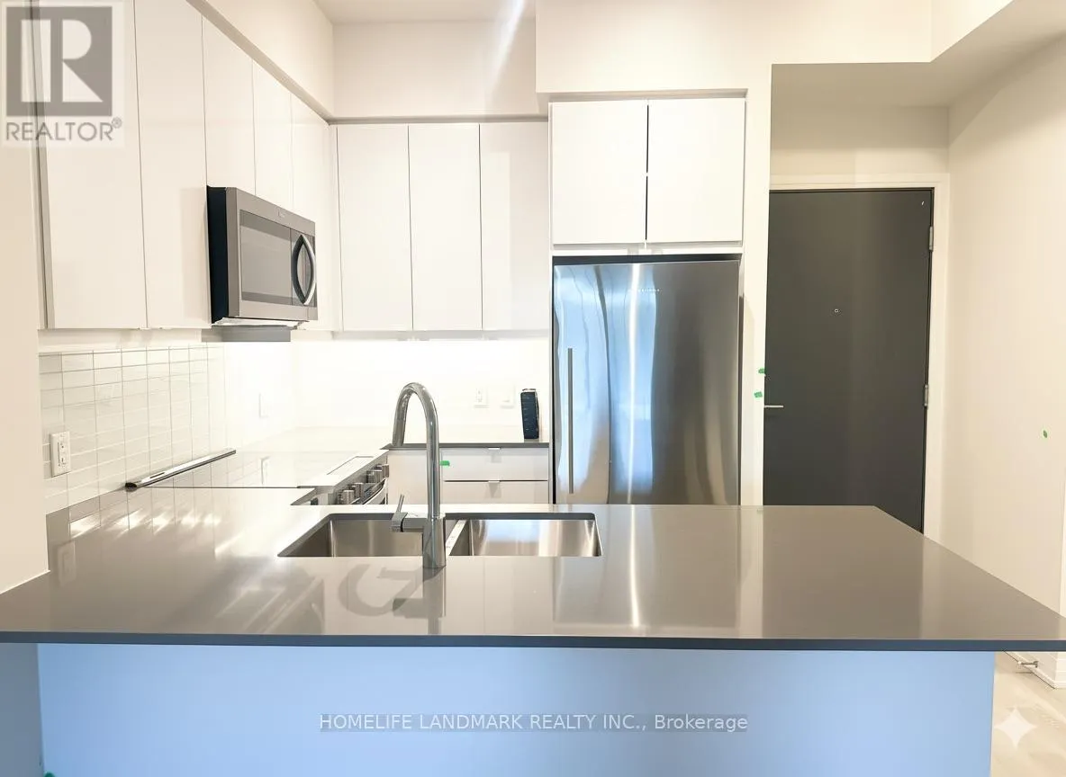 305 - 3260 SHEPPARD AVENUE E