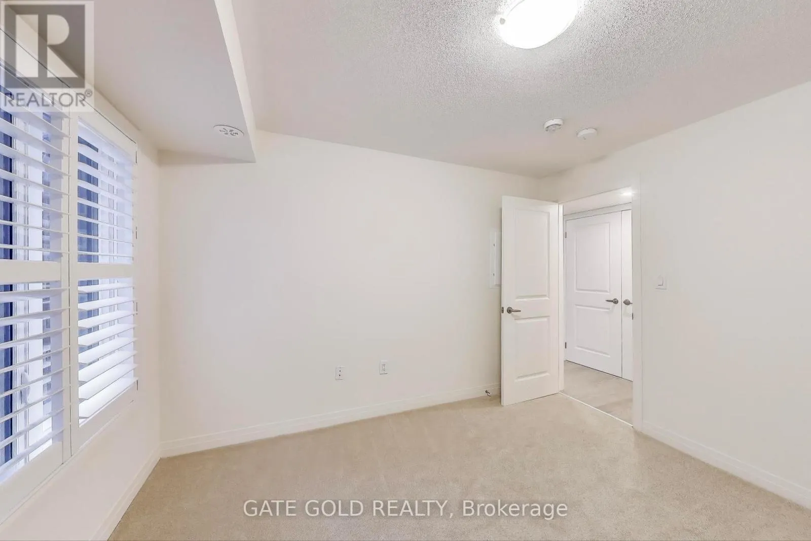 A - 14 LOOKOUT DRIVE