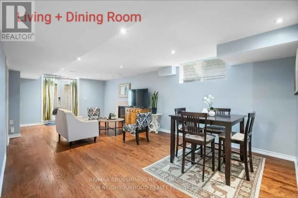 1105 CENTRE STREET S