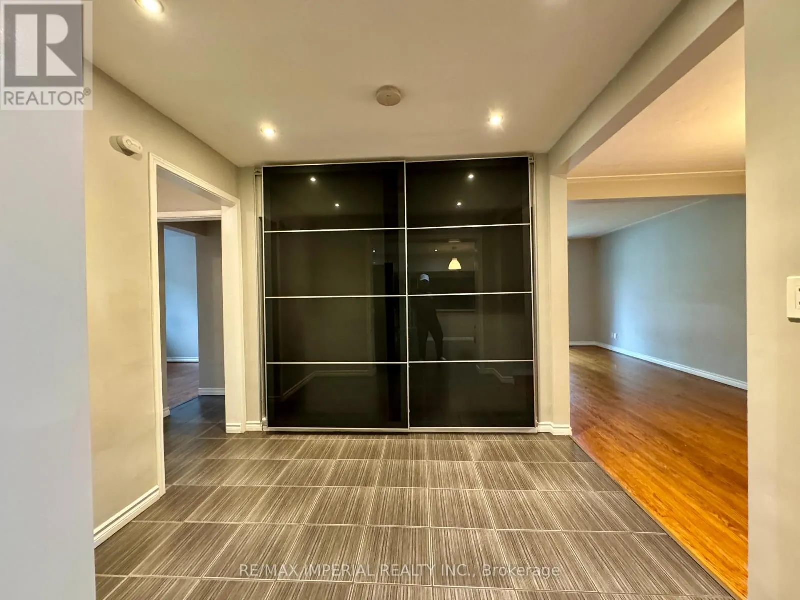 MAIN - 30 IVORDALE CRESCENT