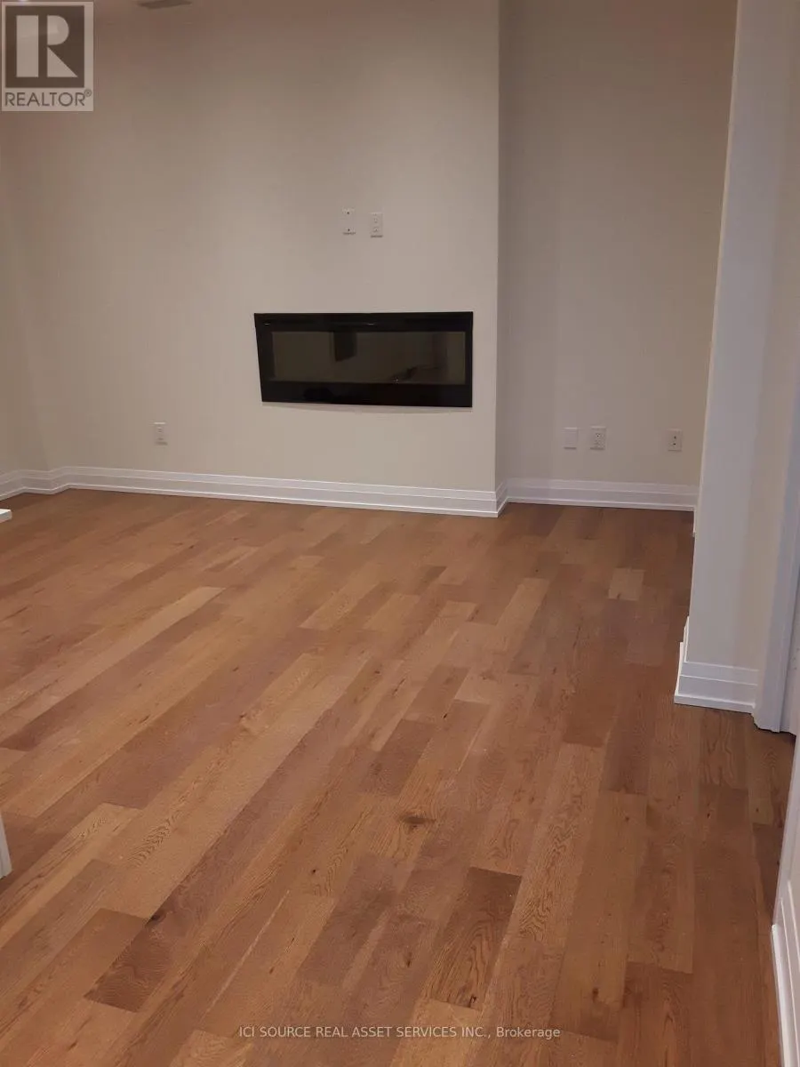 208 - 200 WOODBINE AVENUE