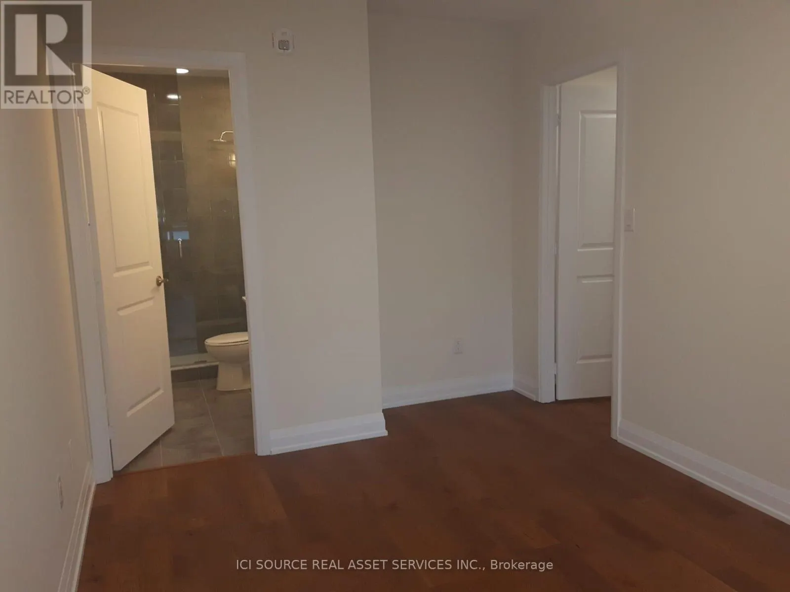 208 - 200 WOODBINE AVENUE